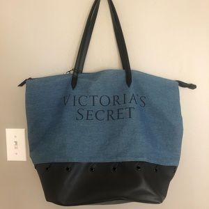 Victoria’s Secret Tote with black clutch insert